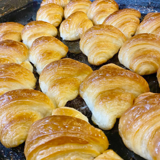 351138362_806916394040236_2710